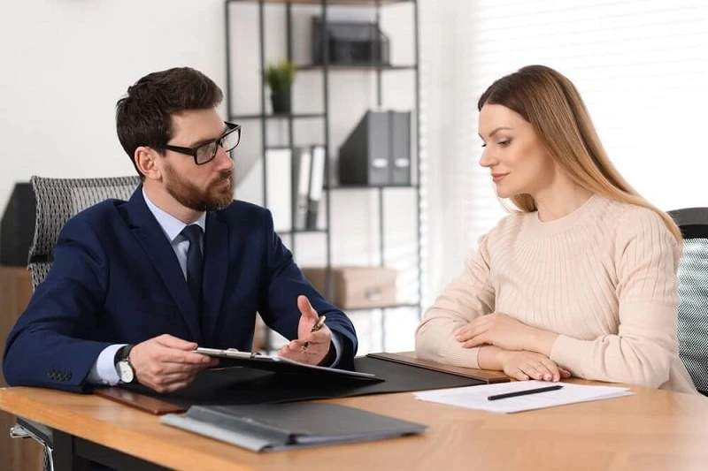 هزینه وکیل برای طلاق از طرف زن