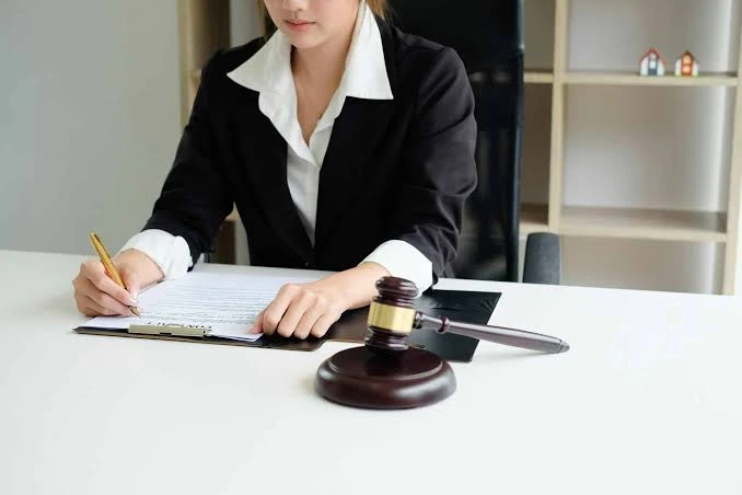مدارک لازم برای درخواست طلاق از طرف زن