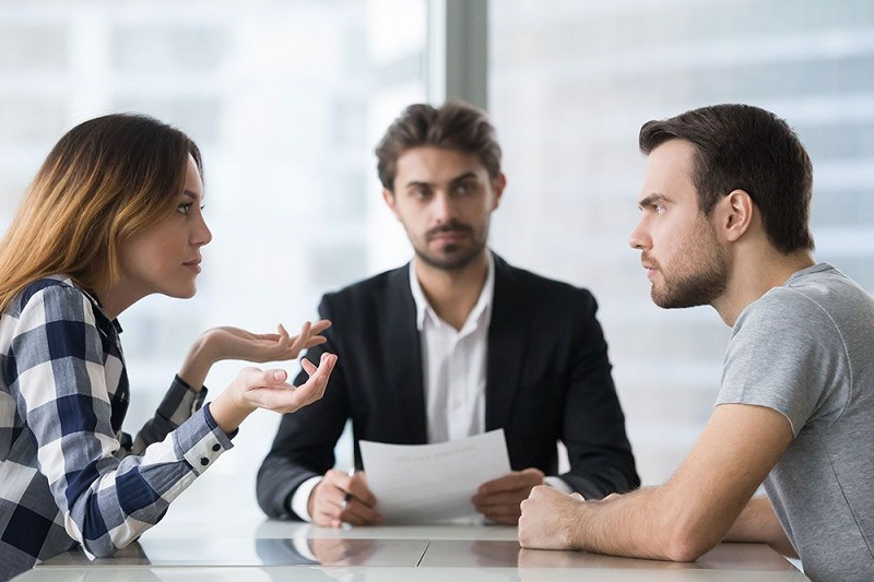شرایط طلاق غیابی از طرف زن