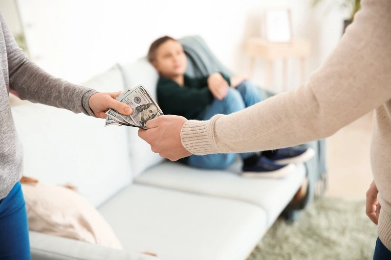 نفقه فرزند بر عهده کیست؟