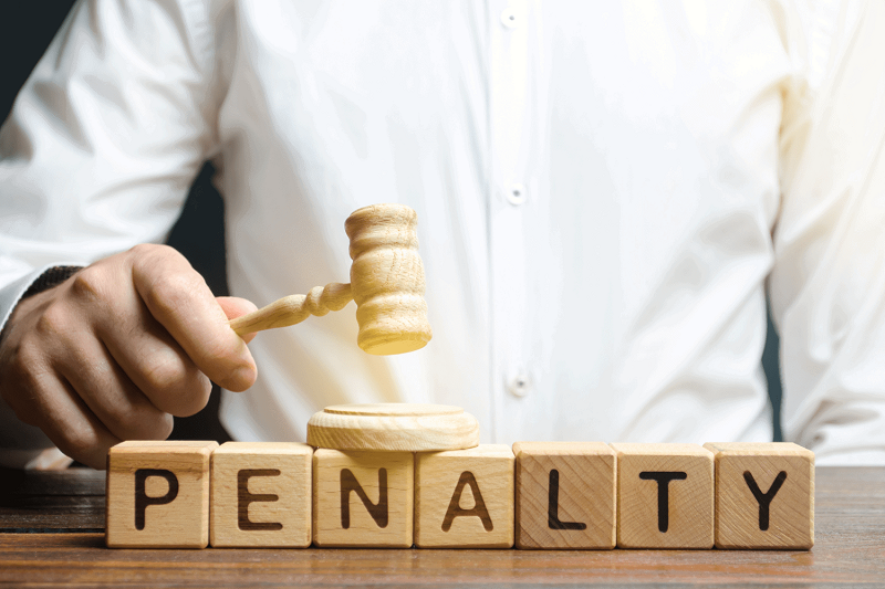 وکیل تعزیرات حکومتی