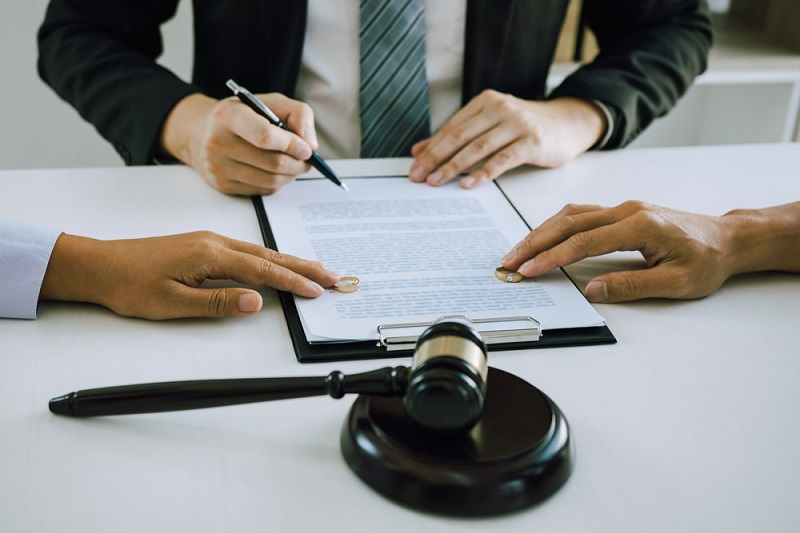 اگر زن تمکین نکند چه میشود؟